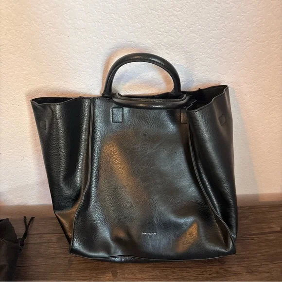 Matt and Nat black purse - Picture 3 of 11